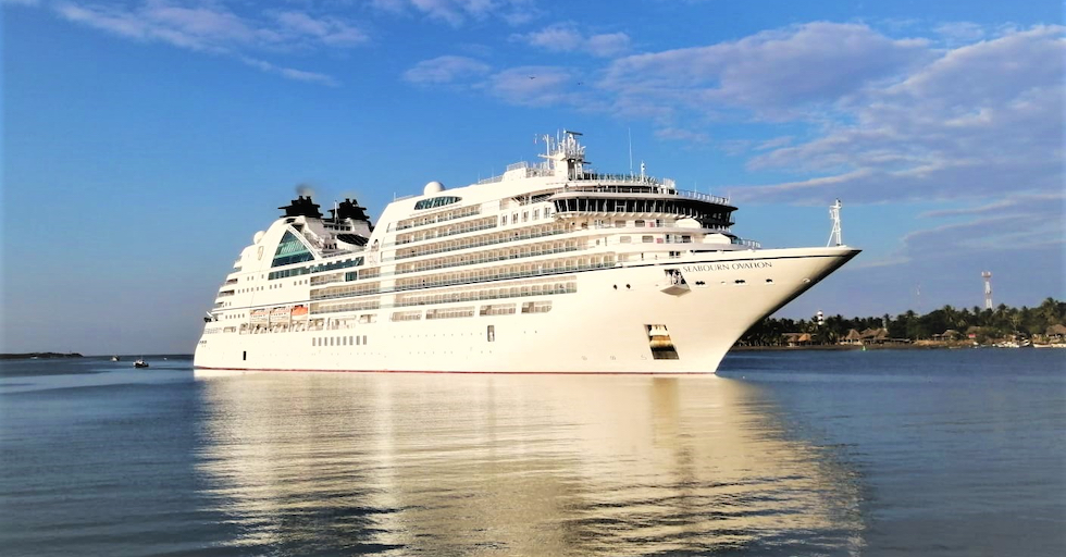 Puerto Chiapas recibe por primera vez al crucero “Seabourn ovation” de la línea naviera Cruise Line
