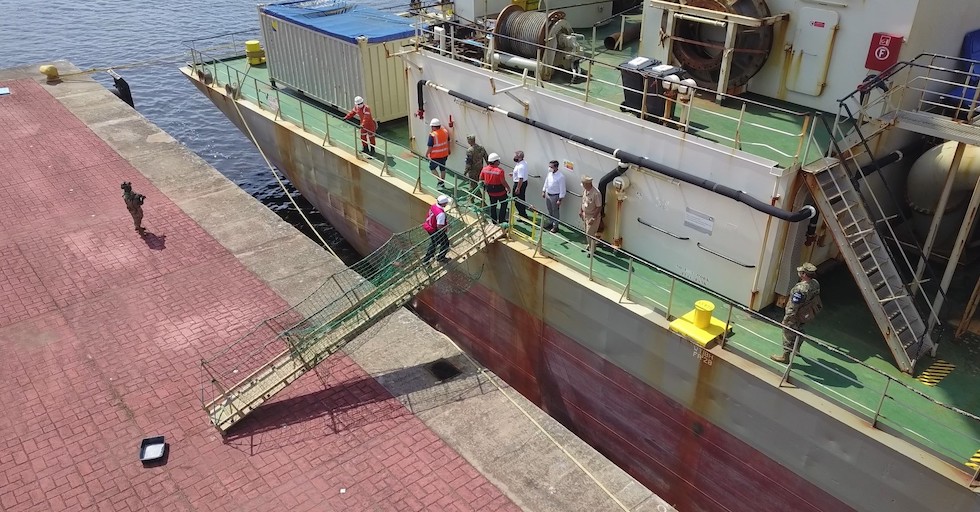 Inicia dragado de mantenimiento emergente en Puerto Chiapas