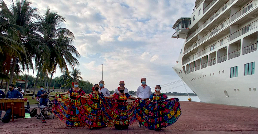 El Buque The World realiza su segundo arribo en Puerto Chiapas