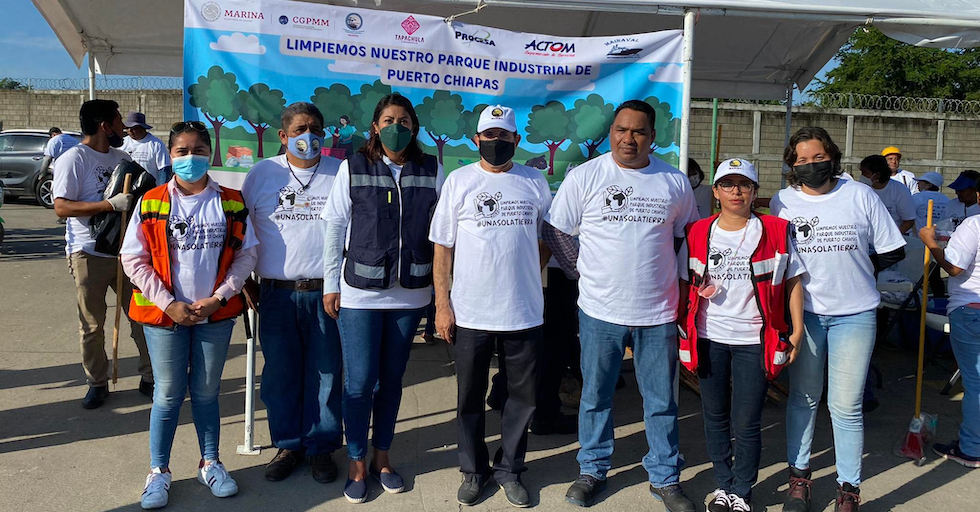 Puerto Chiapas realiza limpieza a Parque Industrial