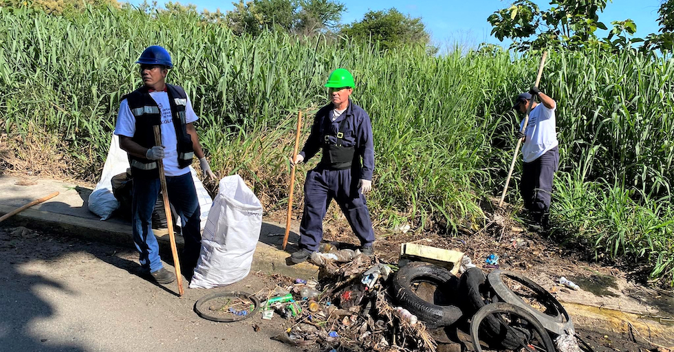 Puerto Chiapas realiza limpieza a Parque Industrial