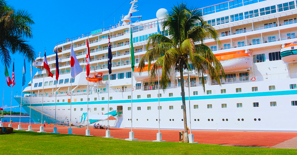 Continuan las operaciones de exportación de azúcar y banano a Estados Unidos a través de Puerto Chiapas