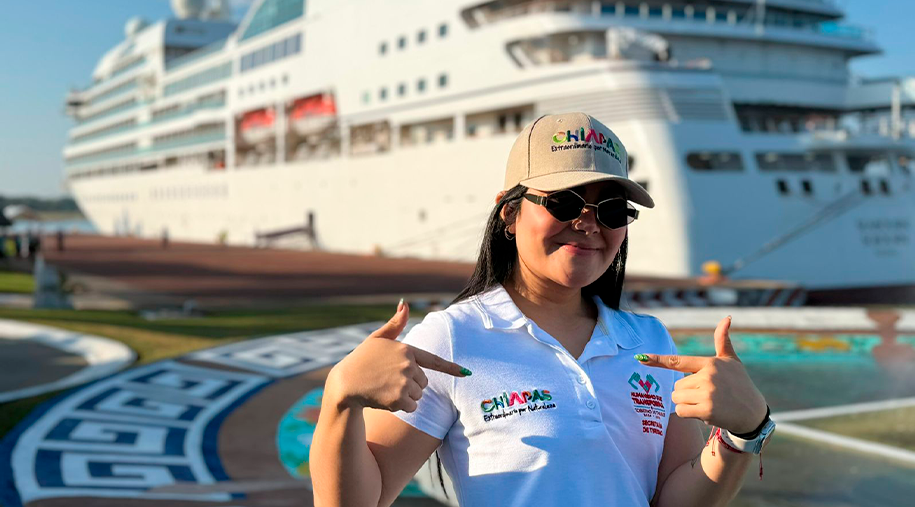 Arribo del crucero SEABOURN SOJOURN a Puerto Chiapas