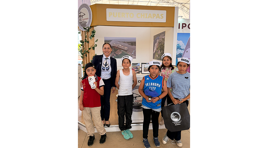 ASIPONA Puerto Chiapas participa en jornada de limpieza de playas en el marco del día mundial del medio ambiente